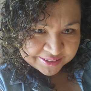 Meet your Posher, Dania